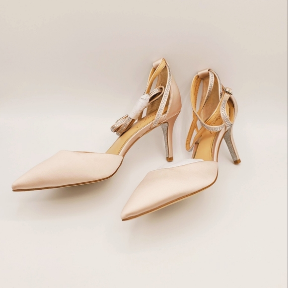 Badgley Mischka Jewel Sabrina heels NWOB - Picture 11 of 11